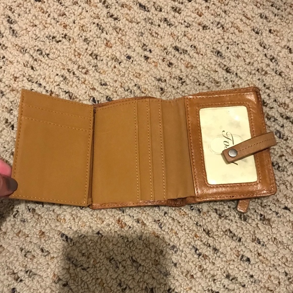 🌟 100% Authentic Fossil Wallet🌟 - Picture 3 of 3